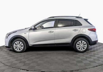 Подержанный автомобиль Kia Rio Hatchback 2021 года (8 фото)