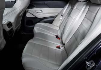 Подержанный автомобиль Mercedes-Benz GLE 2021 года (10 фото)