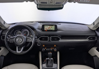 Подержанный автомобиль Mazda CX-5 2018 года (14 фото)