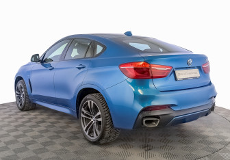 Подержанный автомобиль BMW X6 2018 года (7 фото)