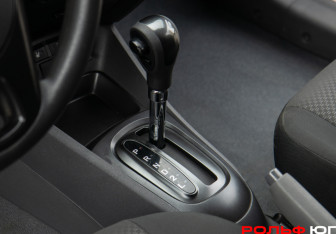Подержанный автомобиль Kia Rio Sedan 2011 года (11 фото)