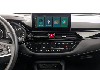 Подержанный автомобиль Москвич 3 2024 года (16 фото)