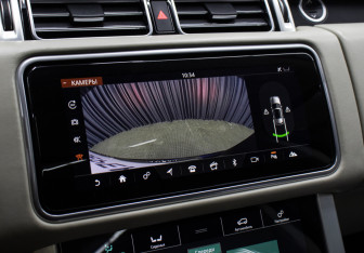 Подержанный автомобиль Land Rover Range Rover 2018 года (22 фото)