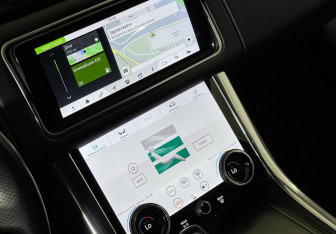 Подержанный автомобиль Land Rover Range Rover Sport 2018 года (19 фото)