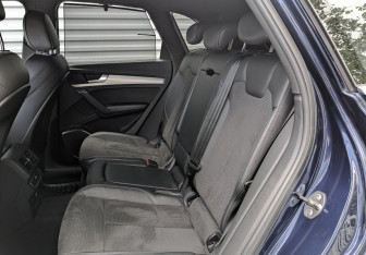 Подержанный автомобиль Audi Q5 2020 года (18 фото)
