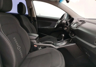 Подержанный автомобиль Kia Sportage 2013 года (10 фото)