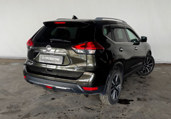 Подержанный автомобиль Nissan X-Trail 2021 года (4 фото)