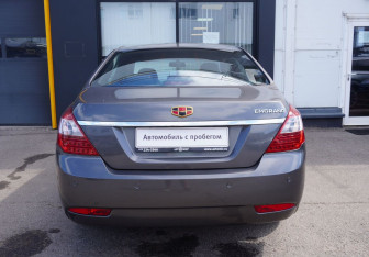Подержанный автомобиль Geely Emgrand EC7 Sedan 2012 года (6 фото)