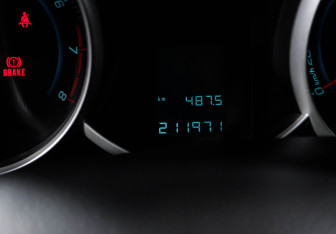 Подержанный автомобиль Chevrolet Cruze Sedan 2011 года (10 фото)