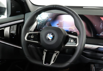 Новый BMW X3 2025 (10 фото)