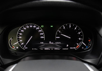 Подержанный автомобиль BMW X4 2020 года (13 фото)