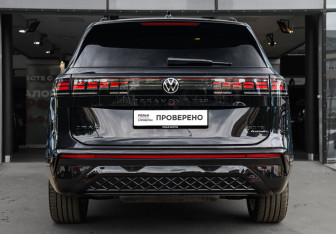 Подержанный автомобиль Volkswagen Teramont 2025 года (5 фото)