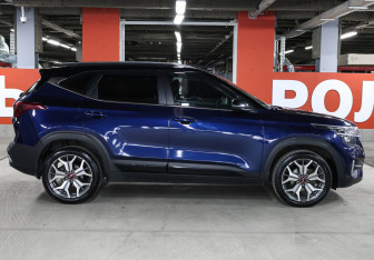 Подержанный автомобиль Kia Seltos 2021 года (4 фото)