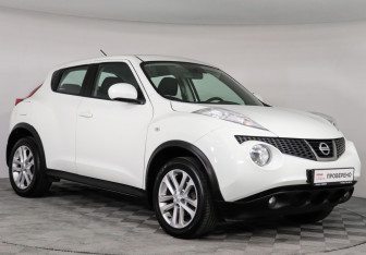 Подержанный автомобиль Nissan Juke 2014 года (3 фото)
