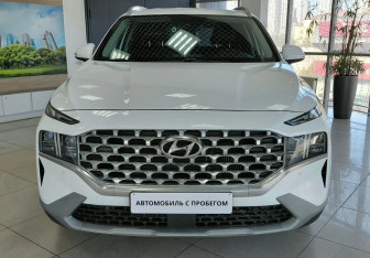Подержанный автомобиль Hyundai Santa Fe 2020 года (2 фото)