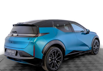 Подержанный автомобиль Zeekr X 2023 года (5 фото)