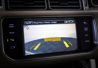 Подержанный автомобиль Land Rover Range Rover 2015 года (18 фото)
