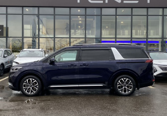 Подержанный автомобиль Kia Carnival 2021 года (8 фото)