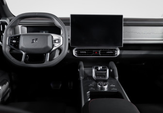 Подержанный автомобиль Jetour T2 2024 года (12 фото)