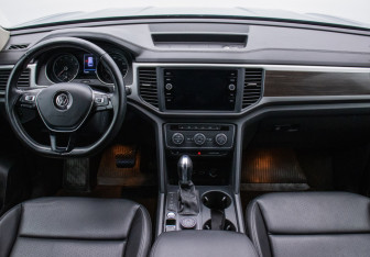 Подержанный автомобиль Volkswagen Teramont 2019 года (14 фото)