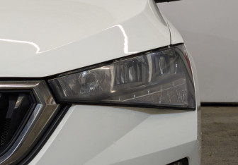 Подержанный автомобиль Skoda Rapid Liftback 2021 года (17 фото)