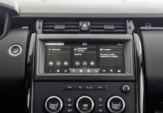 Подержанный автомобиль Land Rover Discovery 2018 года (17 фото)