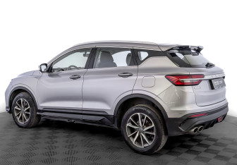 Подержанный автомобиль Geely Coolray 2023 года (7 фото)