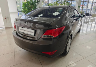Подержанный автомобиль Hyundai Solaris Sedan 2016 года (5 фото)