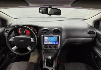 Подержанный автомобиль Ford Focus Hatchback 2011 года (11 фото)