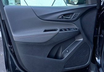 Подержанный автомобиль Chevrolet Equinox 2021 года (21 фото)