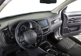 Новый Mitsubishi Outlander 2023 (6 фото)