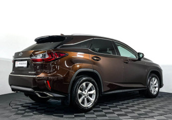 Подержанный автомобиль Lexus RX 2016 года (5 фото)
