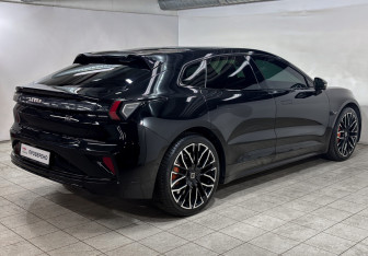 Подержанный автомобиль Zeekr 001 2024 года (5 фото)