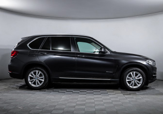 Подержанный автомобиль BMW X5 2014 года (4 фото)