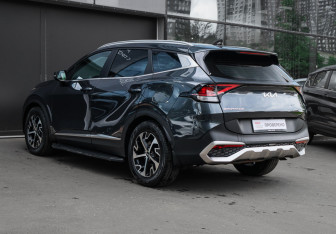 Подержанный автомобиль Kia Sportage 2023 года (6 фото)