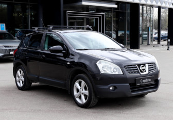 Подержанный автомобиль Nissan Qashqai 2008 года (3 фото)