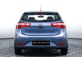Подержанный автомобиль Kia Rio Hatchback 2012 года (6 фото)