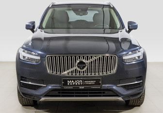 Подержанный автомобиль Volvo XC90 2018 года (2 фото)