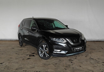 Подержанный автомобиль Nissan X-Trail 2019 года (3 фото)