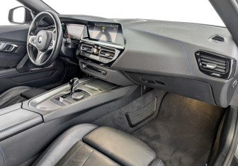 Подержанный автомобиль BMW Z4 Roadster 2020 года (11 фото)