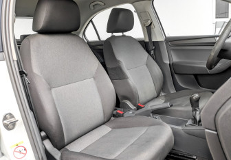 Подержанный автомобиль Skoda Rapid Liftback 2019 года (22 фото)