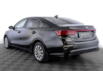 Подержанный автомобиль Kia Cerato Sedan 2020 года (7 фото)