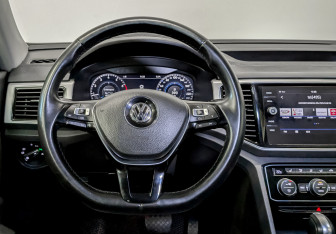 Подержанный автомобиль Volkswagen Teramont 2018 года (22 фото)