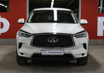 Подержанный автомобиль Infiniti QX50 2018 года (2 фото)