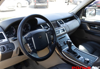 Подержанный автомобиль Land Rover Range Rover Sport 2010 года (7 фото)