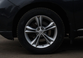 Подержанный автомобиль Lexus RX 2011 года (21 фото)