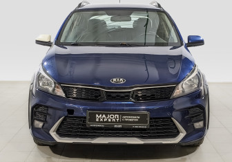 Подержанный автомобиль Kia Rio Hatchback 2021 года (2 фото)