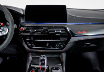 Подержанный автомобиль BMW M5 Sedan 2021 года (13 фото)