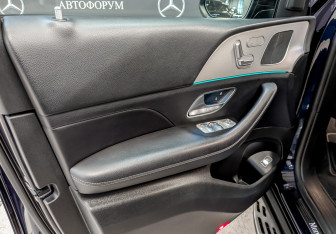 Подержанный автомобиль Mercedes-Benz GLE 2019 года (19 фото)