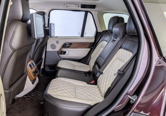 Подержанный автомобиль Land Rover Range Rover 2018 года (12 фото)